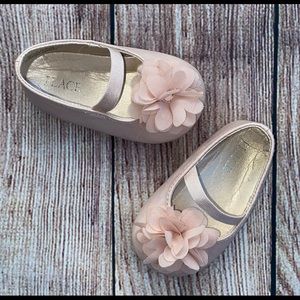 The Children’s Place Infant Girl’s Dress Shoes Size 6-12 Months